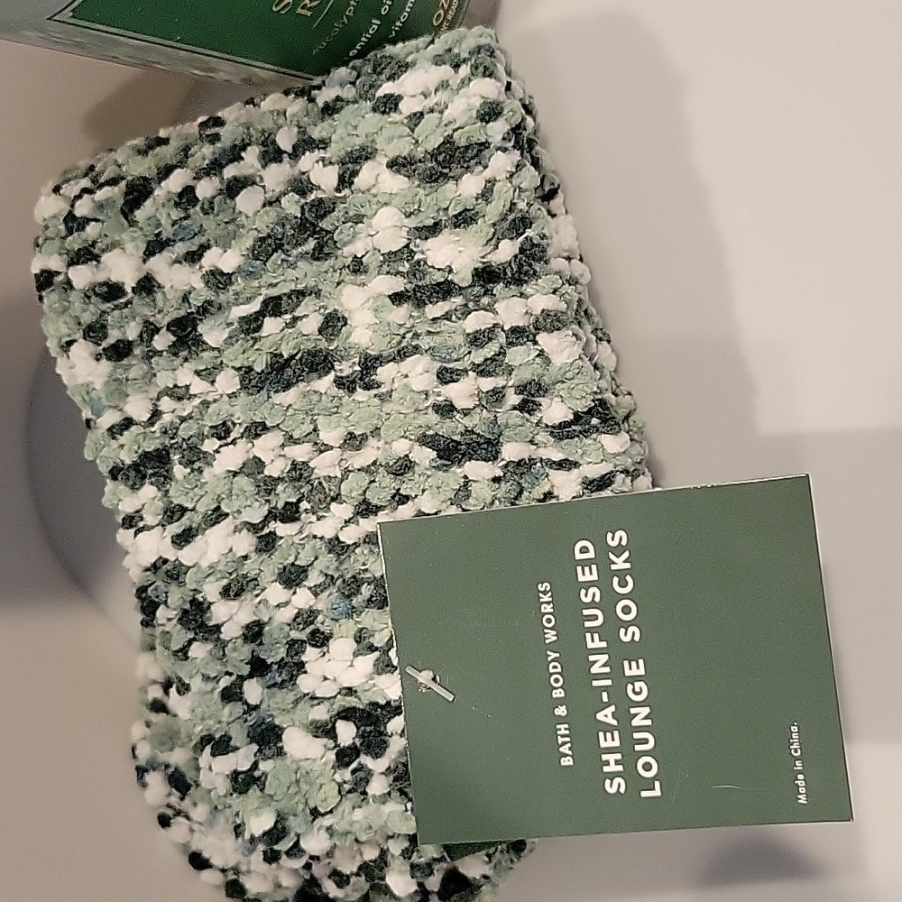 Bath & Body Works Eucalyptus Spearmint Stress Relief Collection - Picture 4 of 4